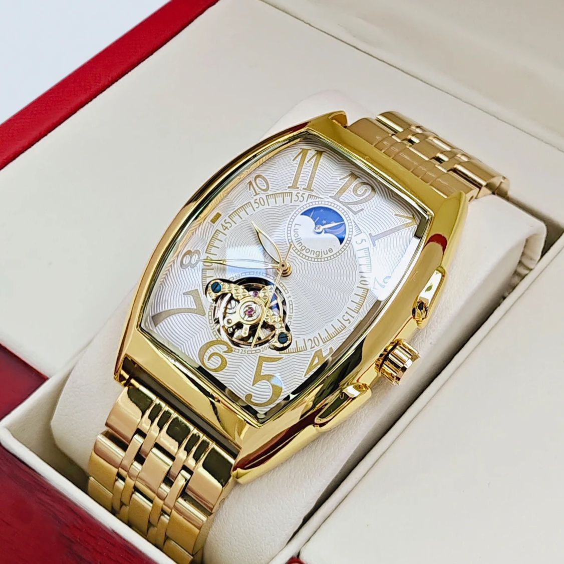 Top-Tier-Luxus-Tonnenförmige m – Luxury Watch Tier Bewertung und Preis